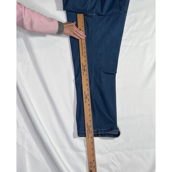 D&Co size 22W pull on jeans elastic waist back pockets stretchy cropped comfort - Picture 5 of 9